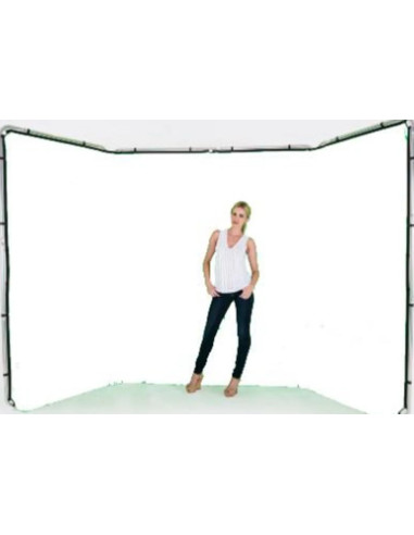 Self-supporting panoramic backdrop in 4m white fabric
