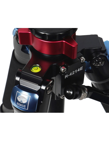R-4214E carbon tripod with central rack rod