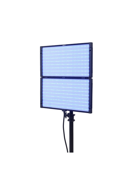 Pavoslim 240c LED RGBWW Panel