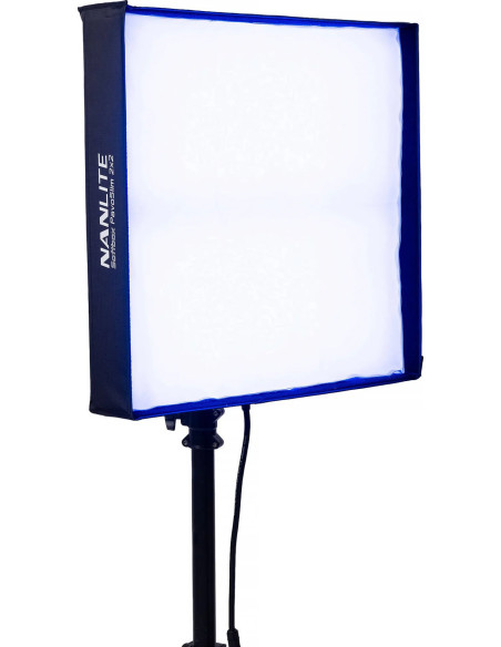 Pavoslim 240c LED RGBWW Panel