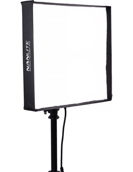 Pavoslim 240c LED RGBWW Panel