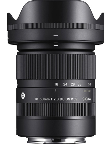 AF 18-50mm f / 2.8 (c) DC DN Sony E-mount