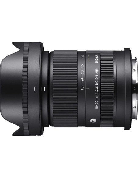 AF 18-50mm f / 2.8 (c) DC DN Sony E-mount