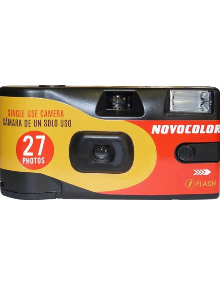 NOVOCOLOR Disposable 400-27 poses with new non-recycled flash
