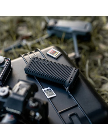 Reader and Create Memory Card Case