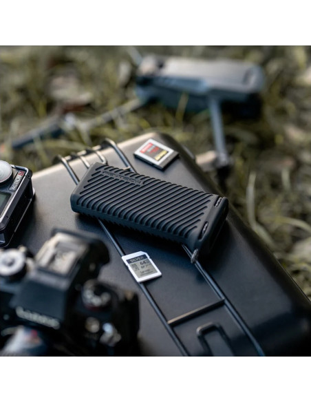 Reader and Create Memory Card Case