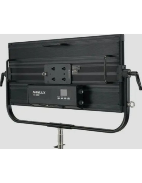 TK-200 LED Soft Daylight 240W panel with BARNOOR