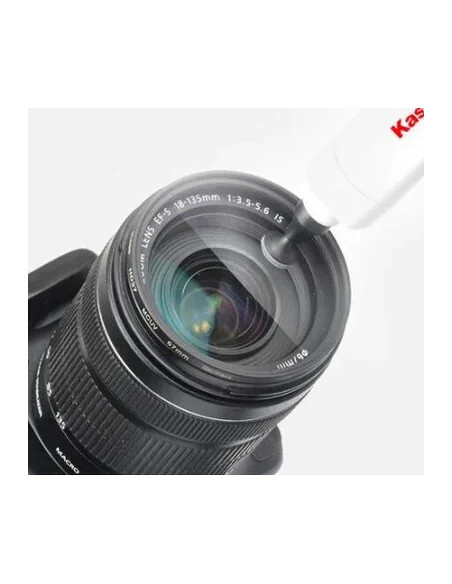 Optical cleaning brush