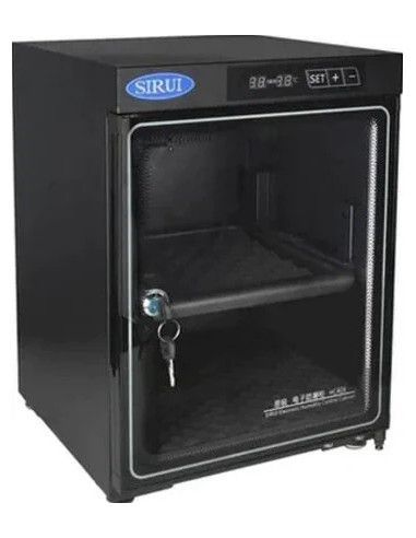 HC-40X wardrobe with 40L moisture control
