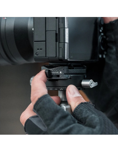 Arca-Type quick release clamp and plate