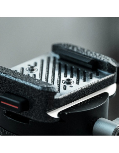 Arca-Type quick release clamp and plate