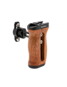 Universal handle for cages