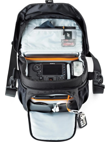 Nova 170 AW II Black shoulder bag