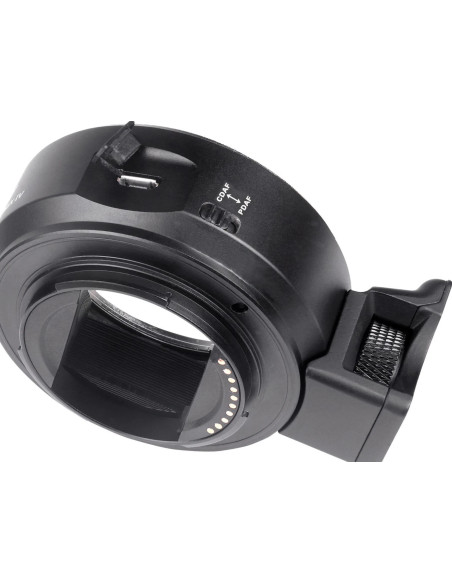 Auto focus adapter for Canon EF / EF-S optics on Sony E-mount with OLED display