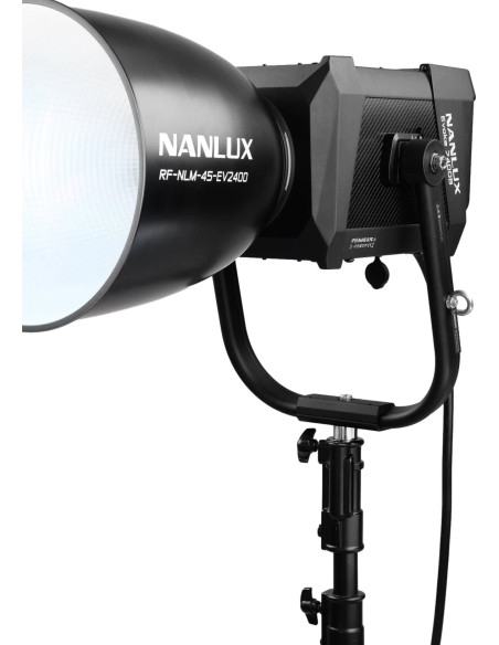 EVOKE 2400B Bi-Color with Trolley and 45 ° Spotlight