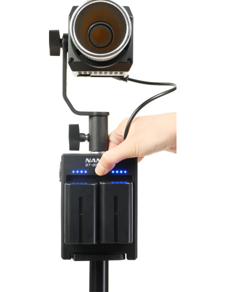 BATTERY GRIP BT-BG-V for V-MOUNT batteries with DC connector for LED light for force 60