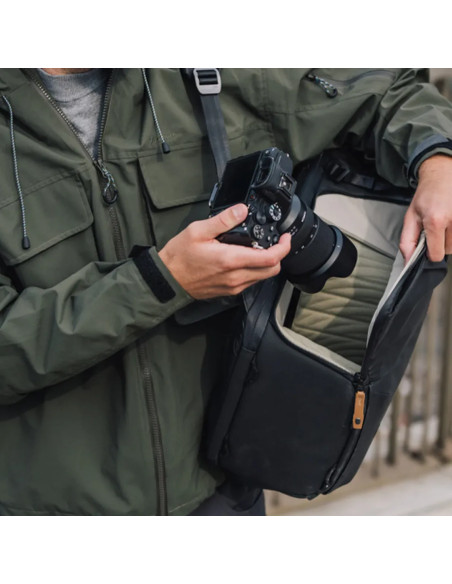 Onego 2 backpack matte black 20lt