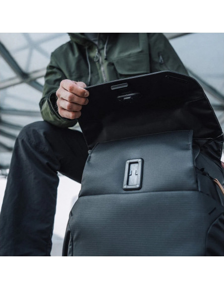 Onego 2 backpack matte black 20lt